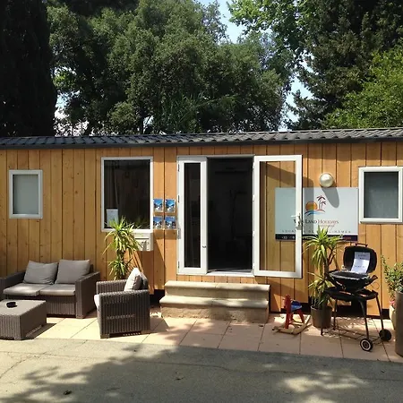 Vic's Land Holidays Campsite 5*
