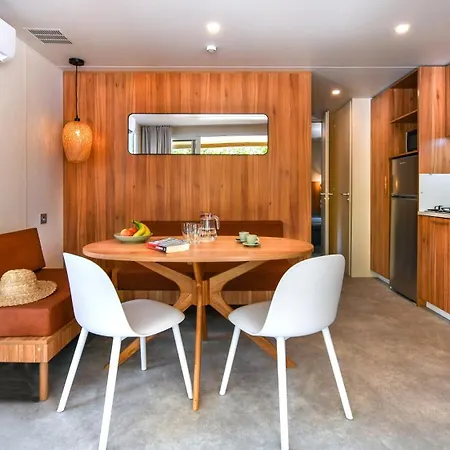Vic's Land Holidays 5* Grimaud
