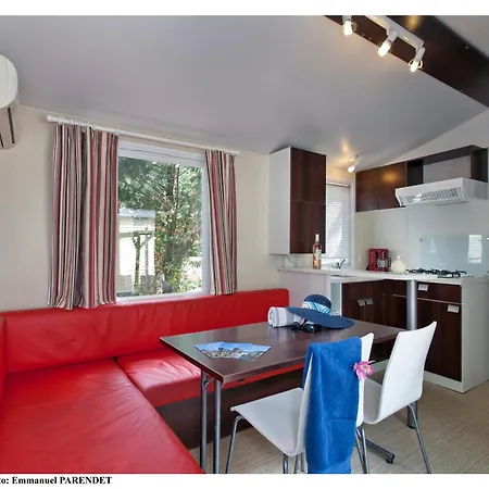 Vic's Land Holidays 5* Grimaud