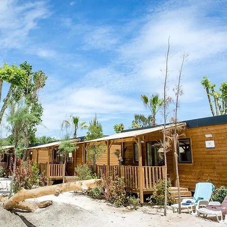 Vic's Land Holidays Grimaud