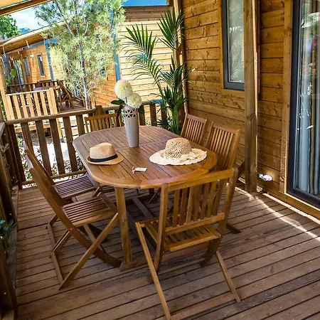 Кемпинг Vic's Land Holidays