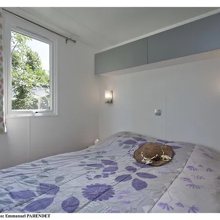 キャンプ場 Vic's Land Holidays 5*