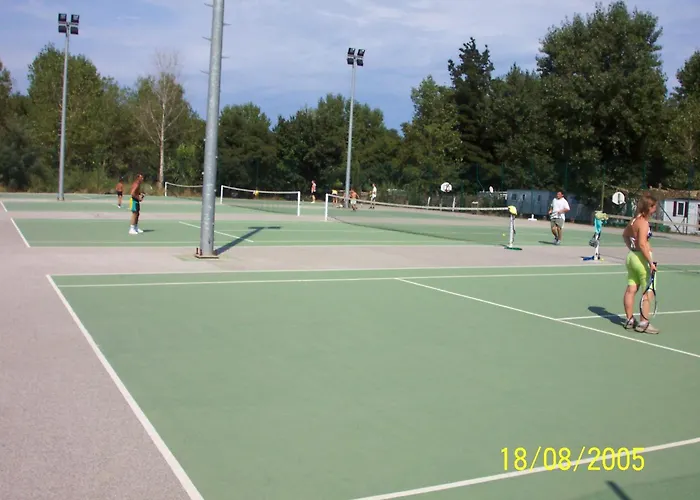 Parque de Campismo Vic's Land Holidays Grimaud