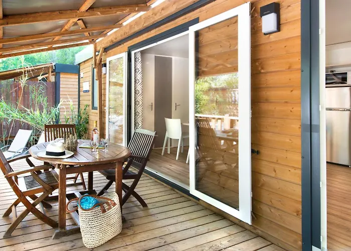 Parque de Campismo Vic's Land Holidays Grimaud